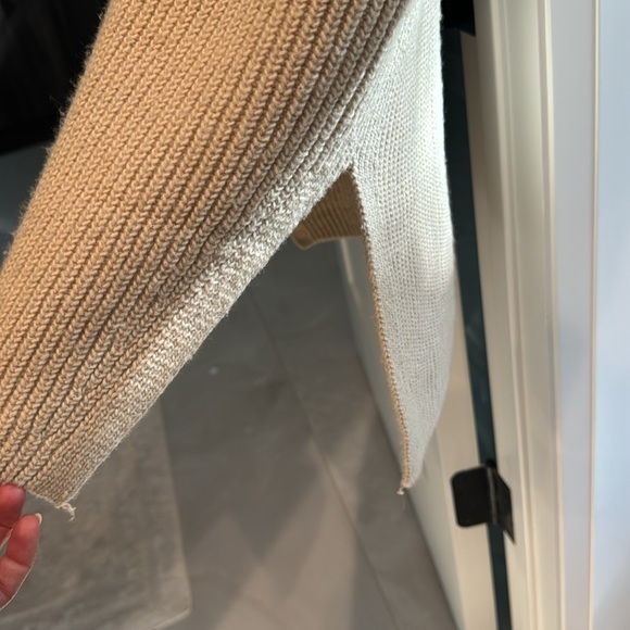 H&M sweater vest - Picture 4 of 4